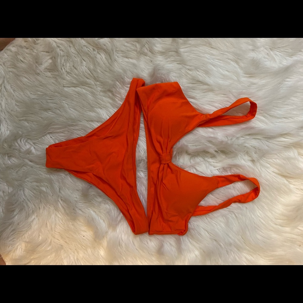 2 piece bathing suit